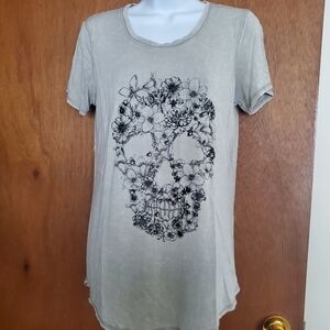 Maurices Flower Skull Graphic T-shirt
